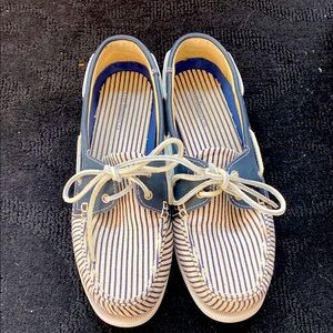 G H Bass & Co Striped Boat Shoes with Laces S 9 M